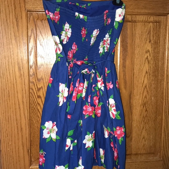 Spring dress - Picture 2 of 2